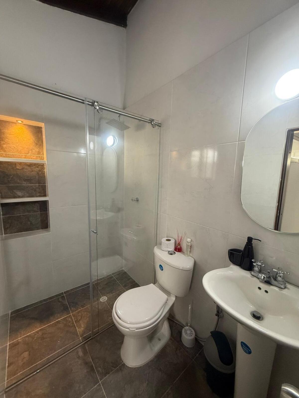 Hermosa Habitacion A Una Cuadra Del Ventura Plaza 3 Cúcuta Extérieur photo